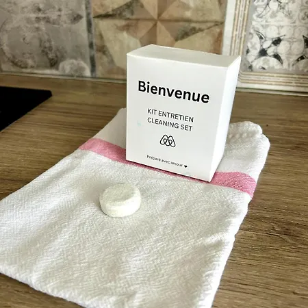 Apartment Tony Garnier 2 Bedrooms - Balcony - Parking